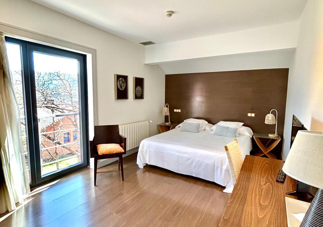 Standard Double or Twin Room,1377353420:JPEG